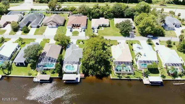 62 Columbia LN, Palm Coast, FL 32137