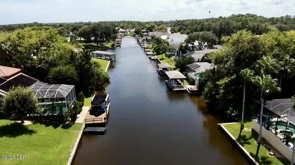 62 Columbia LN, Palm Coast, FL 32137