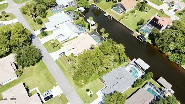 62 Columbia LN, Palm Coast, FL 32137