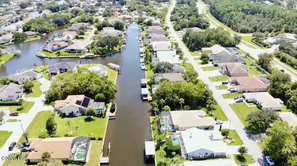 62 Columbia LN, Palm Coast, FL 32137