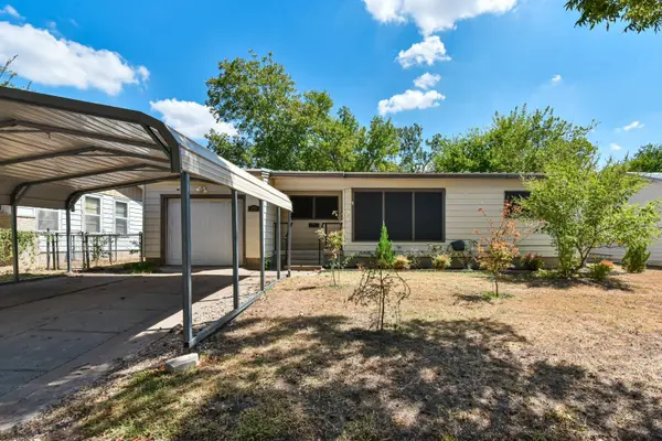 1805 S 39th