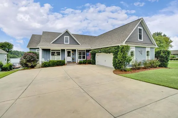 107 Gardenia Dr, Ninety Six, SC 29666