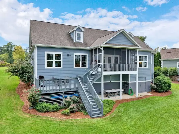 107 Gardenia Dr, Ninety Six, SC 29666