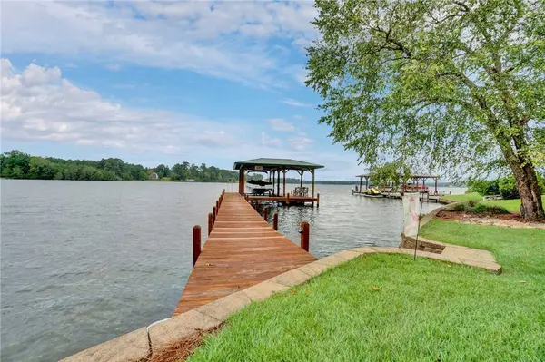 107 Gardenia Dr DR, Ninety Six, SC 29666