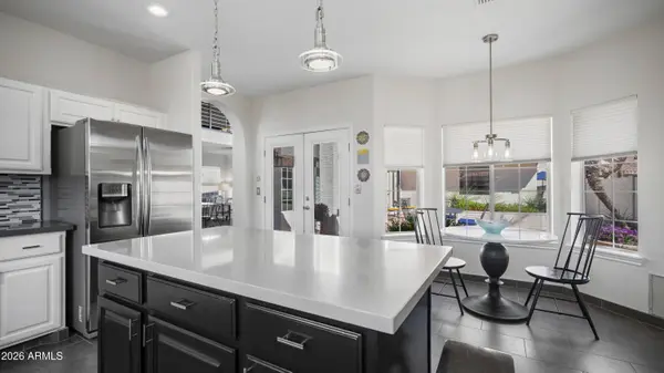 8621 S MAPLE Avenue, Tempe, AZ 85284