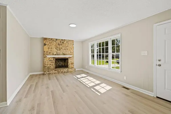 112 Anderson Dr, Greenwood, SC 29646