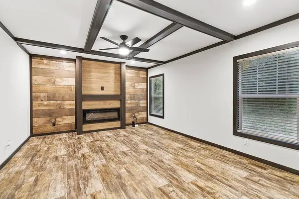 207 Beach Dr, Ninety Six, SC 29666