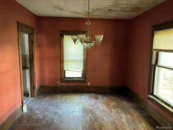 215 Mineral ST, Grand Ledge, MI 48837