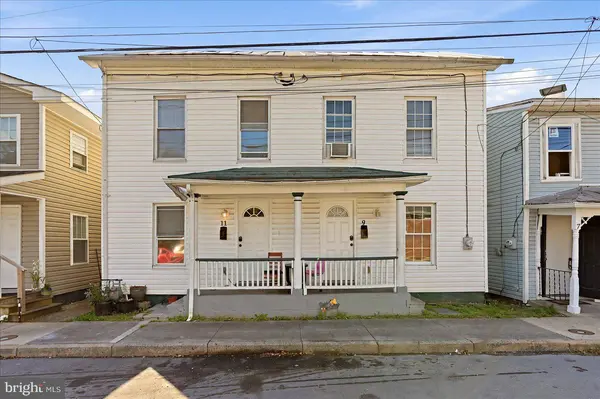 9 & 11 E PALL MALL ST