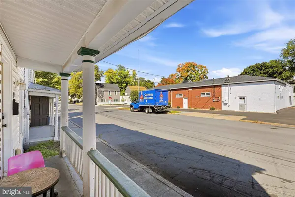 9 & 11 E PALL MALL ST, Winchester, VA 22601