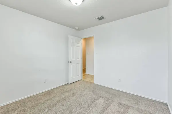5909 Amelia Earhart Blvd, Killeen, TX 76543