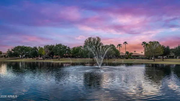 8905 E EMERALD Drive, Sun Lakes, AZ 85248