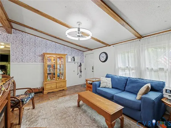 14044 Kennedy ST, Woodford, VA 22580