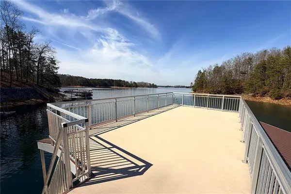 6476 Chestnut Hill RD, Flowery Branch, GA 30542