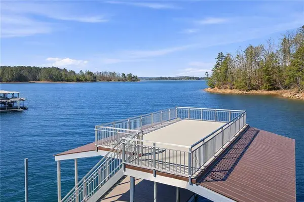 6476 Chestnut Hill RD, Flowery Branch, GA 30542