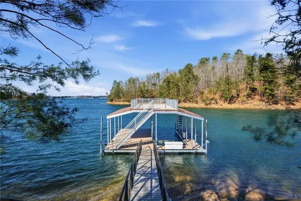 6476 Chestnut Hill RD, Flowery Branch, GA 30542