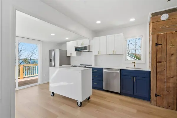 6476 Chestnut Hill RD, Flowery Branch, GA 30542