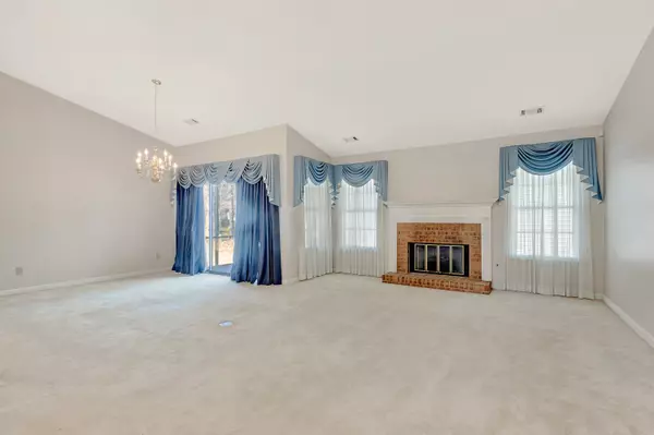 Union City, GA 30291-2303,4401 Deborahs Ct