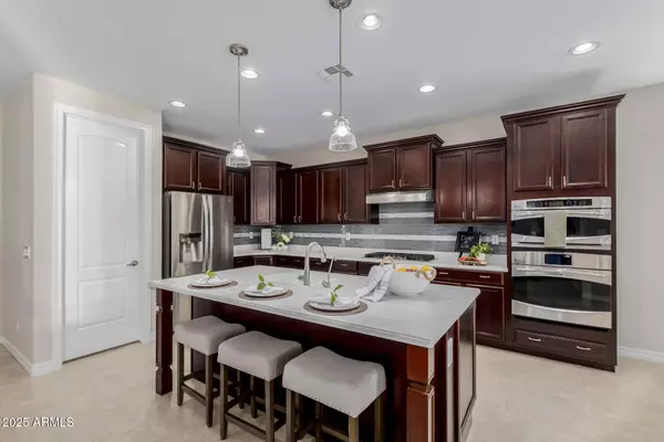 794 W LEATHERWOOD Avenue, Queen Creek, AZ 85140