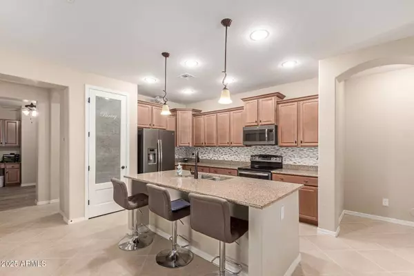 1410 W POPCORN TREE Avenue, Queen Creek, AZ 85140