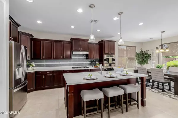 794 W LEATHERWOOD Avenue, Queen Creek, AZ 85140