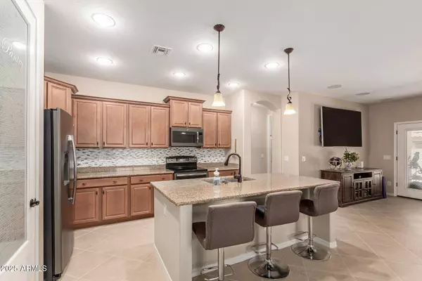 1410 W POPCORN TREE Avenue, Queen Creek, AZ 85140