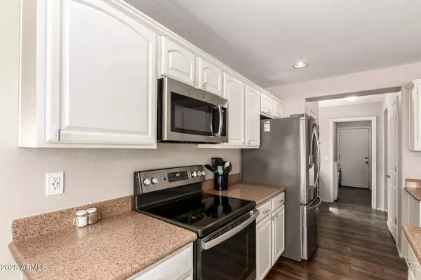 4102 E PALM BEACH Drive, Chandler, AZ 85249