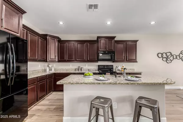 1493 E PRIMAVERA Way, San Tan Valley, AZ 85140