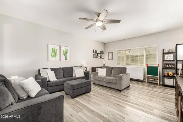 797 W BANYAN Avenue, Queen Creek, AZ 85140