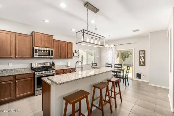 797 W BANYAN Avenue, Queen Creek, AZ 85140