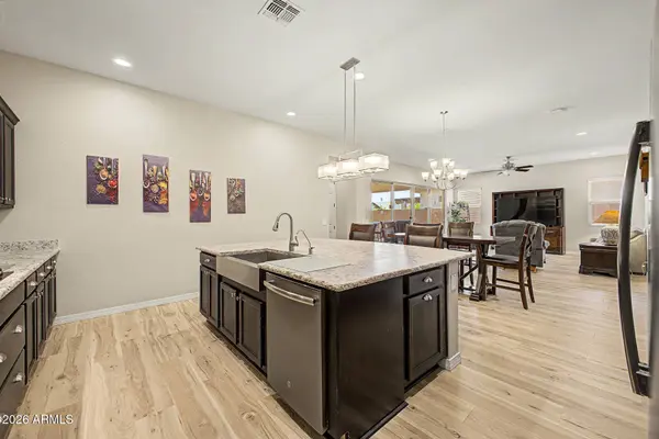 1049 W SNOWBELL Avenue, Queen Creek, AZ 85140