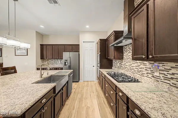 1049 W SNOWBELL Avenue, Queen Creek, AZ 85140