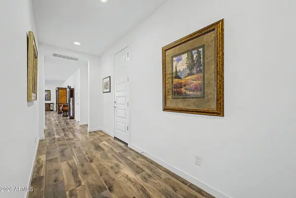 3221 E RANCHHAND Drive, San Tan Valley, AZ 85140