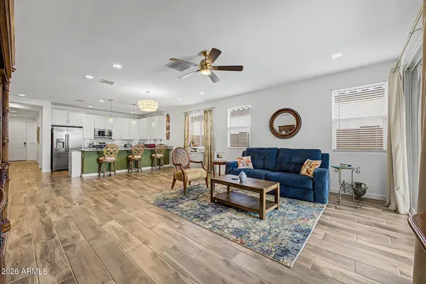 3221 E RANCHHAND Drive, San Tan Valley, AZ 85140