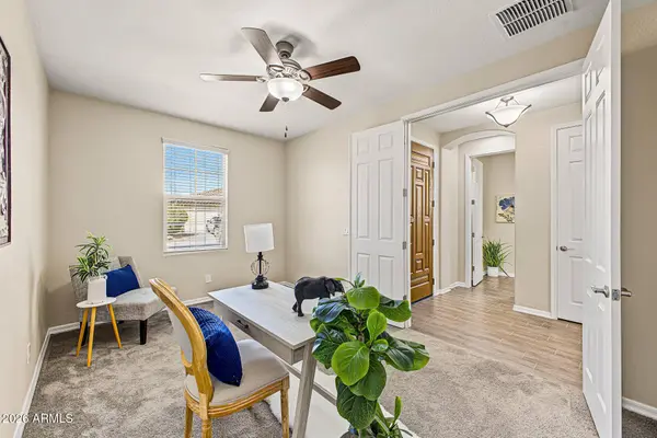 1075 W REDWOOD Avenue, Queen Creek, AZ 85140