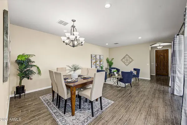 1075 W REDWOOD Avenue, Queen Creek, AZ 85140