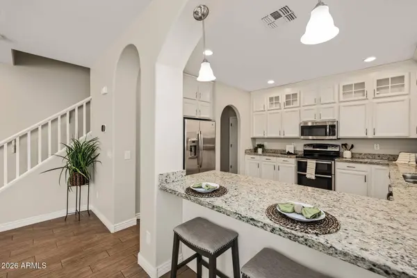 3801 E HANS Drive, Gilbert, AZ 85296