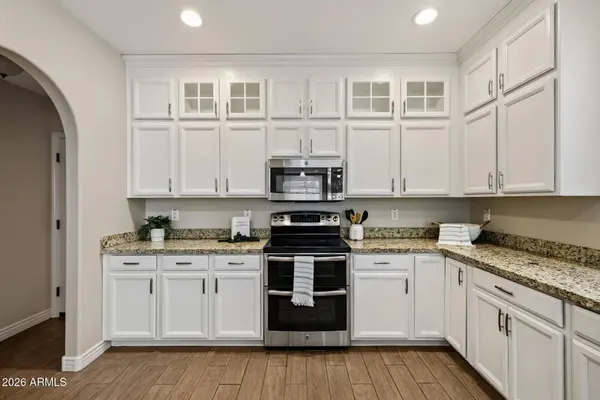 3801 E HANS Drive, Gilbert, AZ 85296