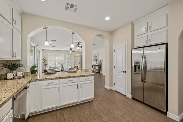 3801 E HANS Drive, Gilbert, AZ 85296