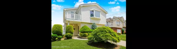 Awesome Eltingville 2 family for sale @ 999,888 or Trade!*