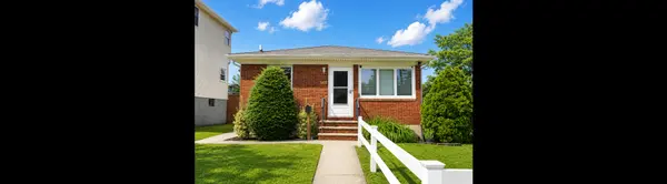 Great Kills Staten Island Home for Sale: Charming 3-Bedroom Home with Spacious Yard and Exclusive Buyer Benefits