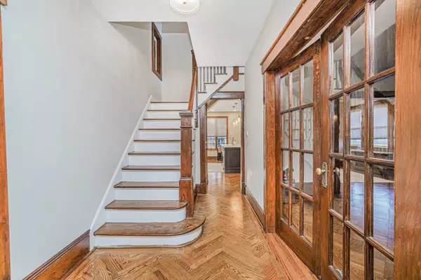 114 Holly ave, Staten Island, NY 10308