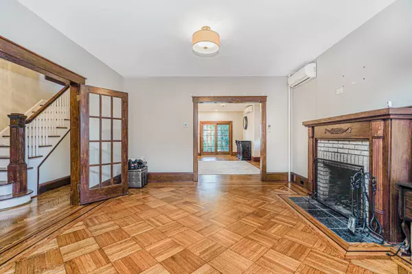 114 Holly ave, Staten Island, NY 10308