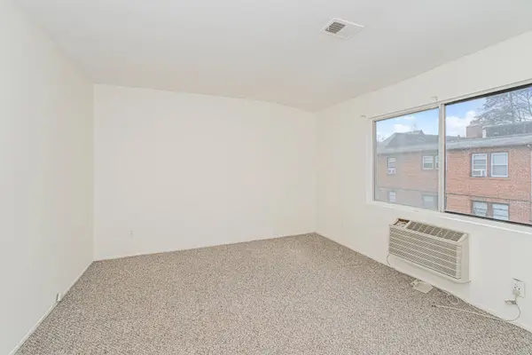 61 Francine court #B, Staten Island, NY 10306