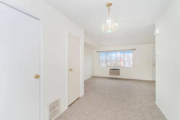 61 Francine court #B, Staten Island, NY 10306