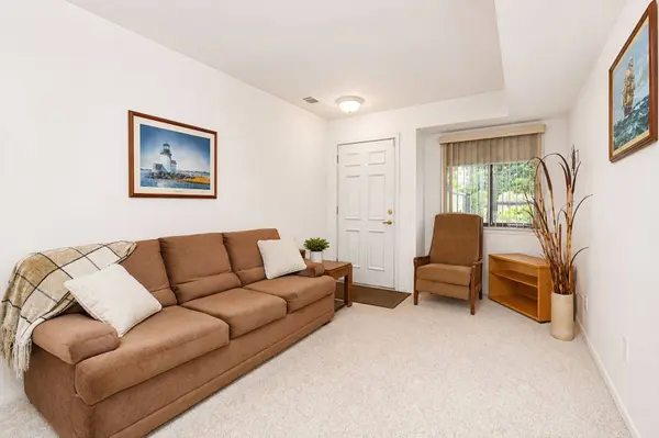 81 Canon drive, Staten Island, NY 10314