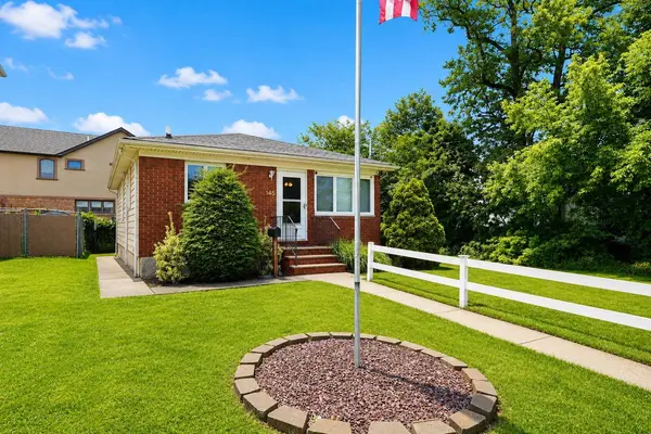 145 Keegans Lane, Staten Island, NY 10308