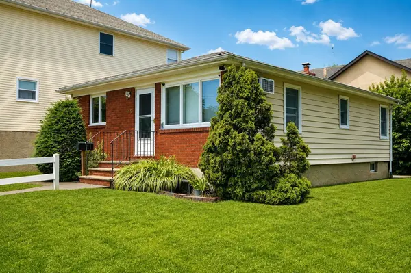 145 Keegans Lane, Staten Island, NY 10308