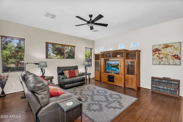 2000 W PERIWINKLE Way, Chandler, AZ 85248