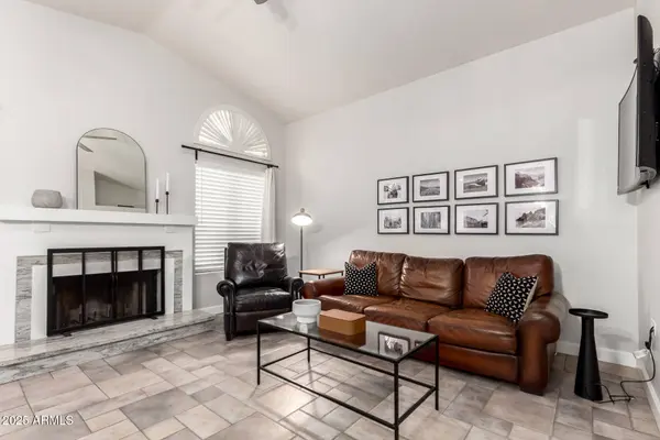 8875 S ASH Avenue, Tempe, AZ 85284